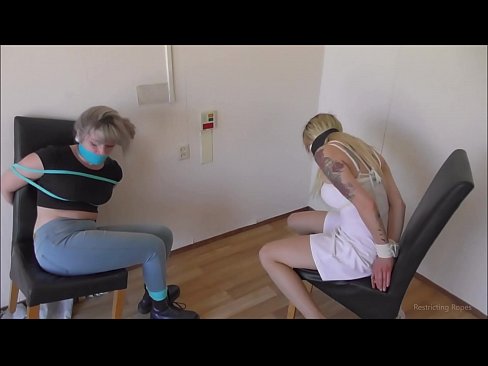 ❤️ E varur / e lidhur dhe e gojës / vajzë në ankth Video seksi në sq.hqpornvideos.ru
